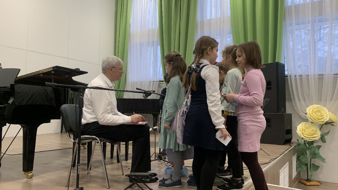 Ступино, общество