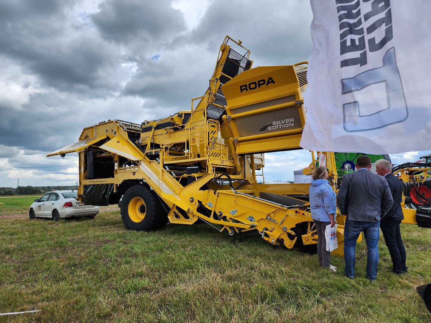 Домодедово, научный форум, сельскохозяйственная техника, выставка комбайнов, исследовательский институт, опытная станция