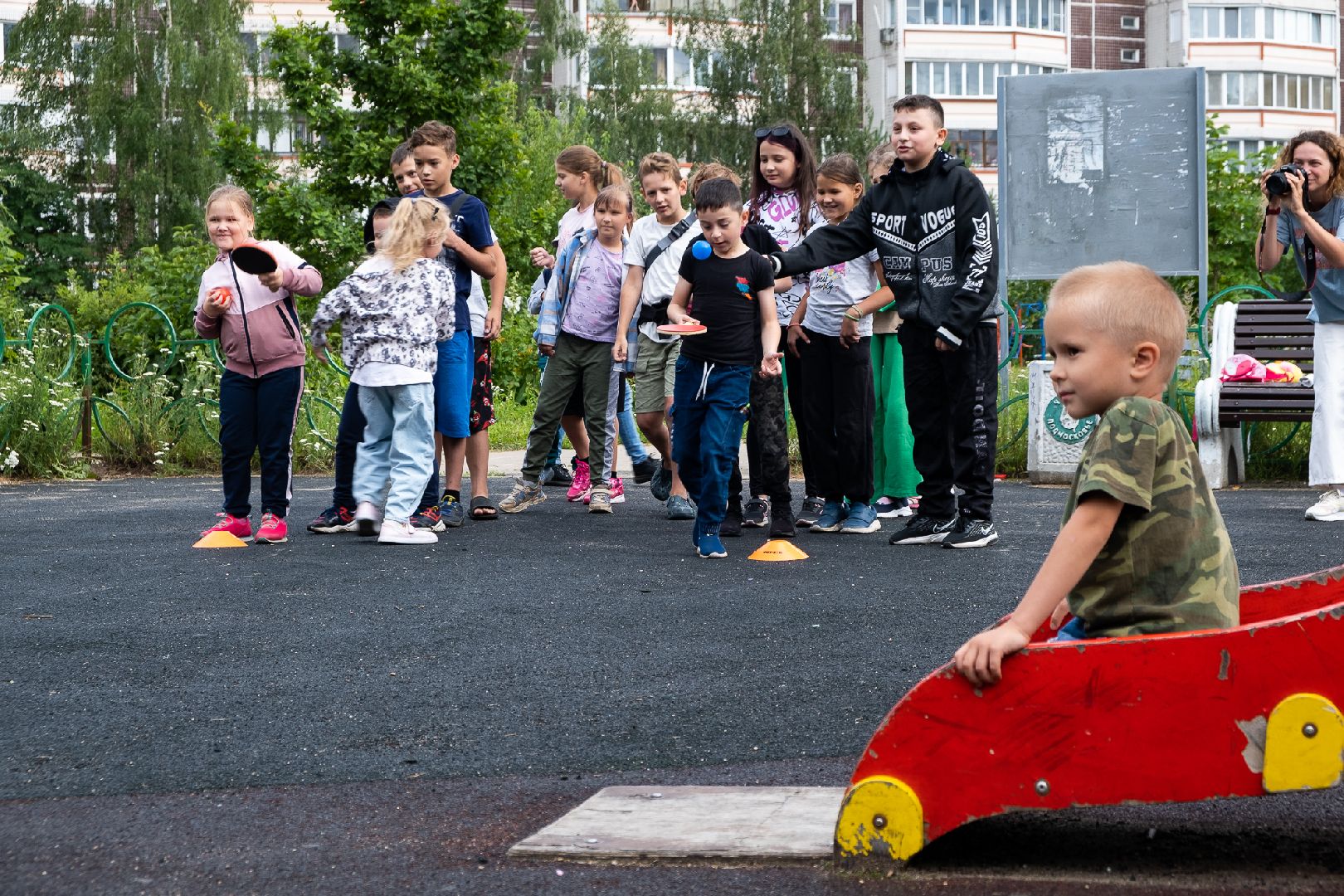Солнечногорск, двор, праздник, волонтеры, подсолнух