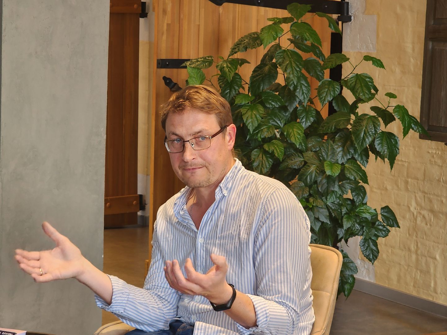 Звенигород, культура, Звенигородской Манеж, литература, современные авторы