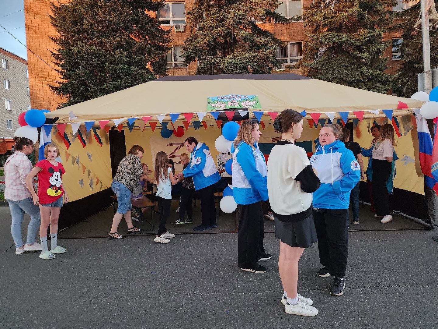 Павловский Посад, городской округ Павловский Посад, люди, концерт, спецоперация, военные, поддержка