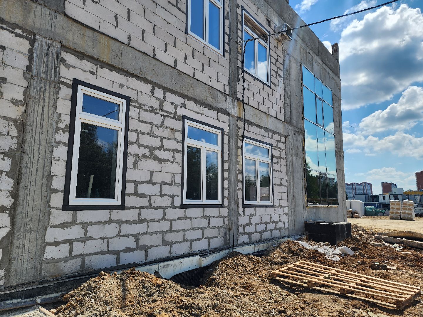 окна, витражи, входные группы, поликлиника, серпухов, ивановские дворики,