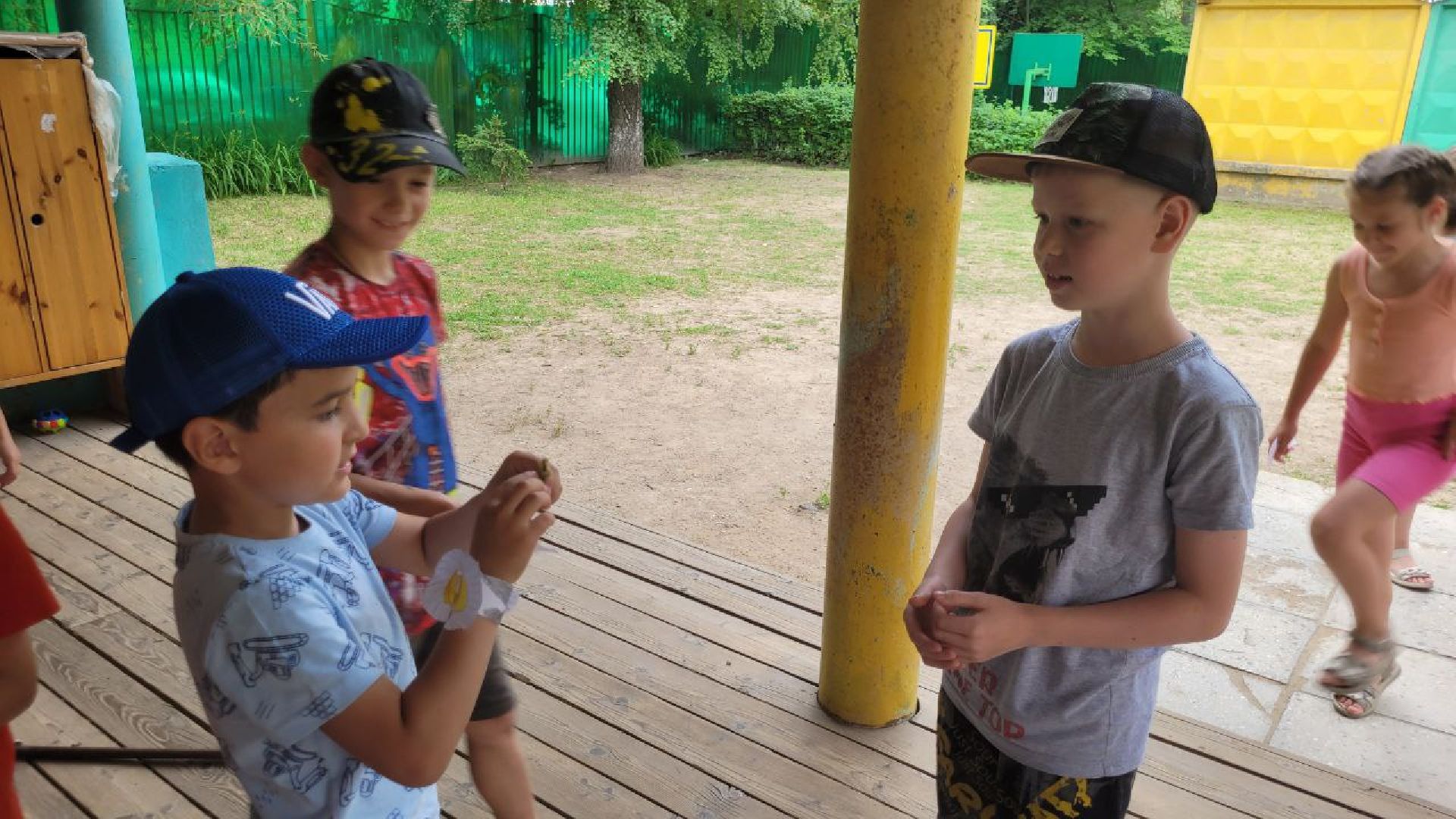 дети; семья; ценности; лагерь; видное