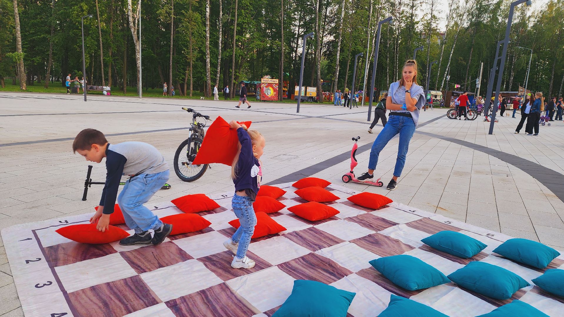 Подмосковье, Ивантеевка, Ночь в парке, Подмосковные парки