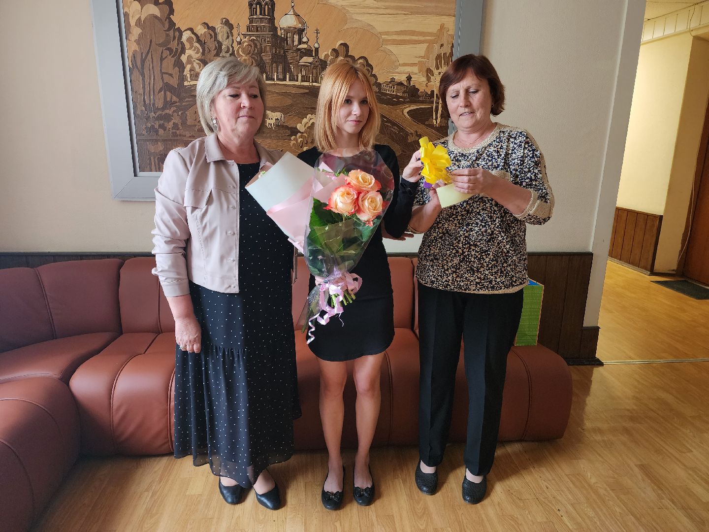 Раменское, общество, вручение ключей от квартиры девочке-сироте