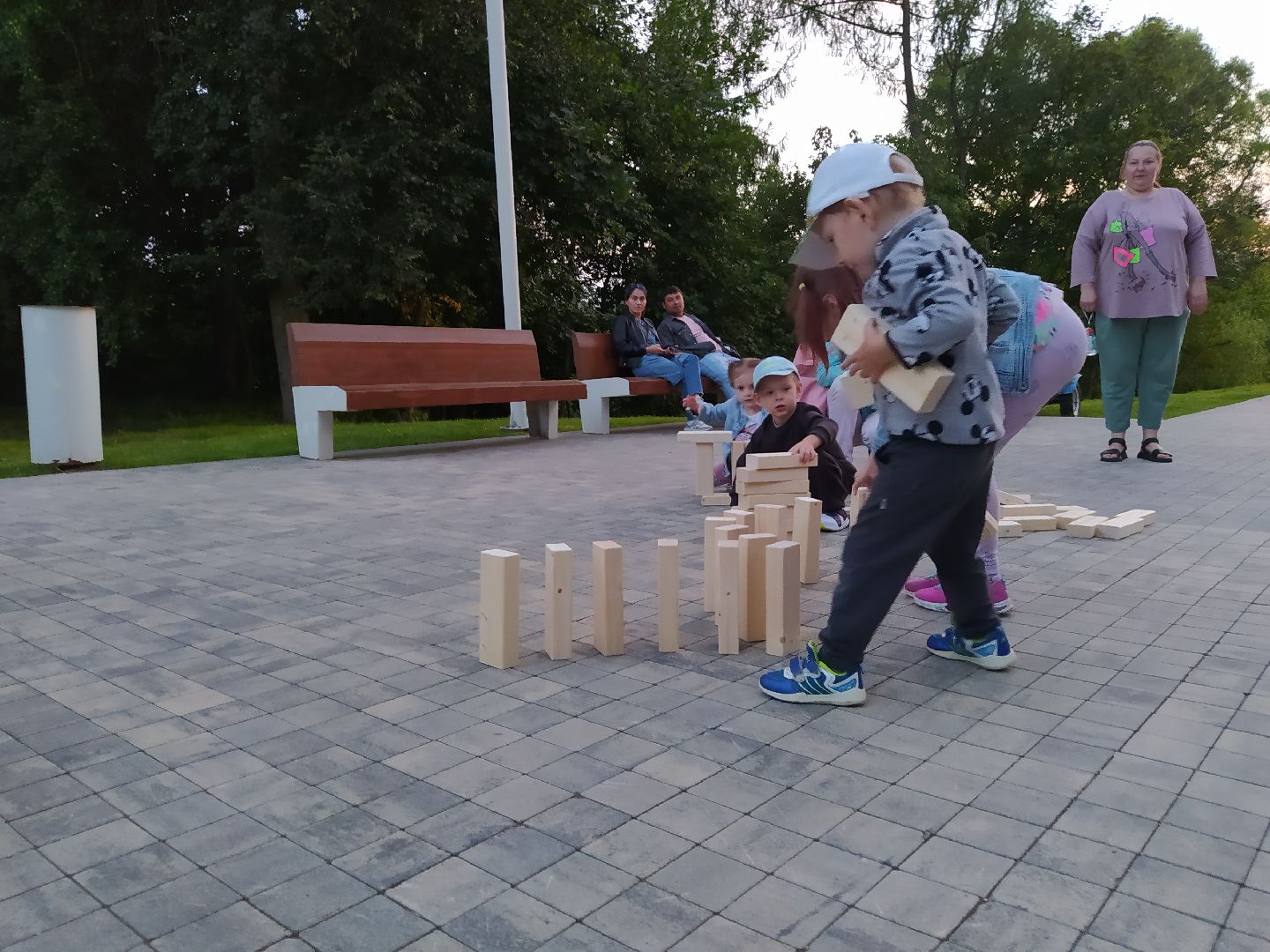 Истра, парк, дженга, ночь