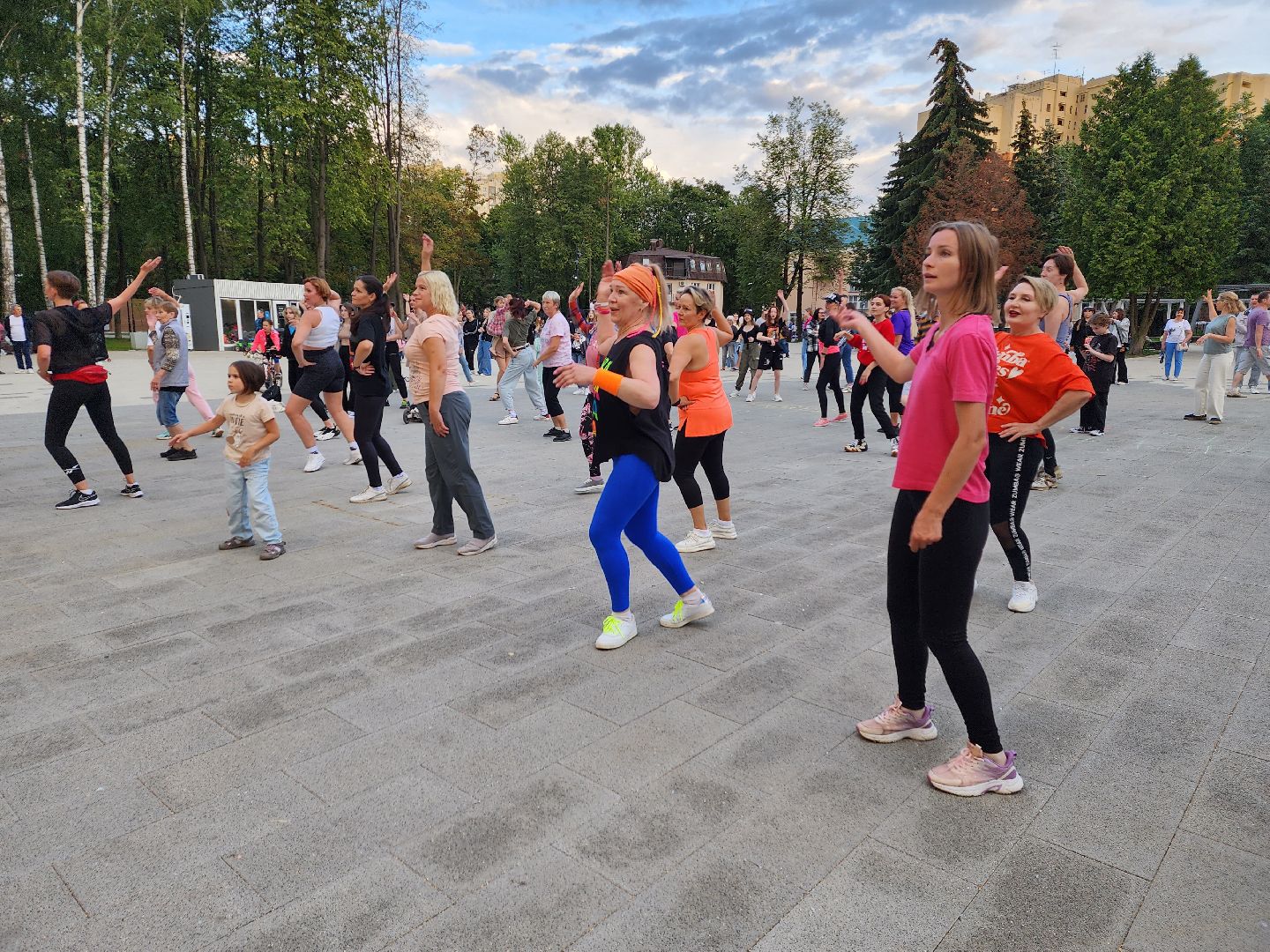 концерт, лето в Подмосковье, доброе дело