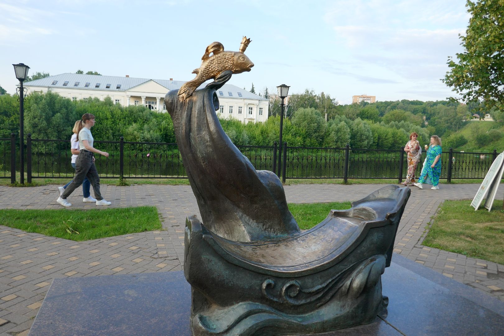 Подольск, Золотая рыбка, скульптура, туризм, путешествия, Подмосковье