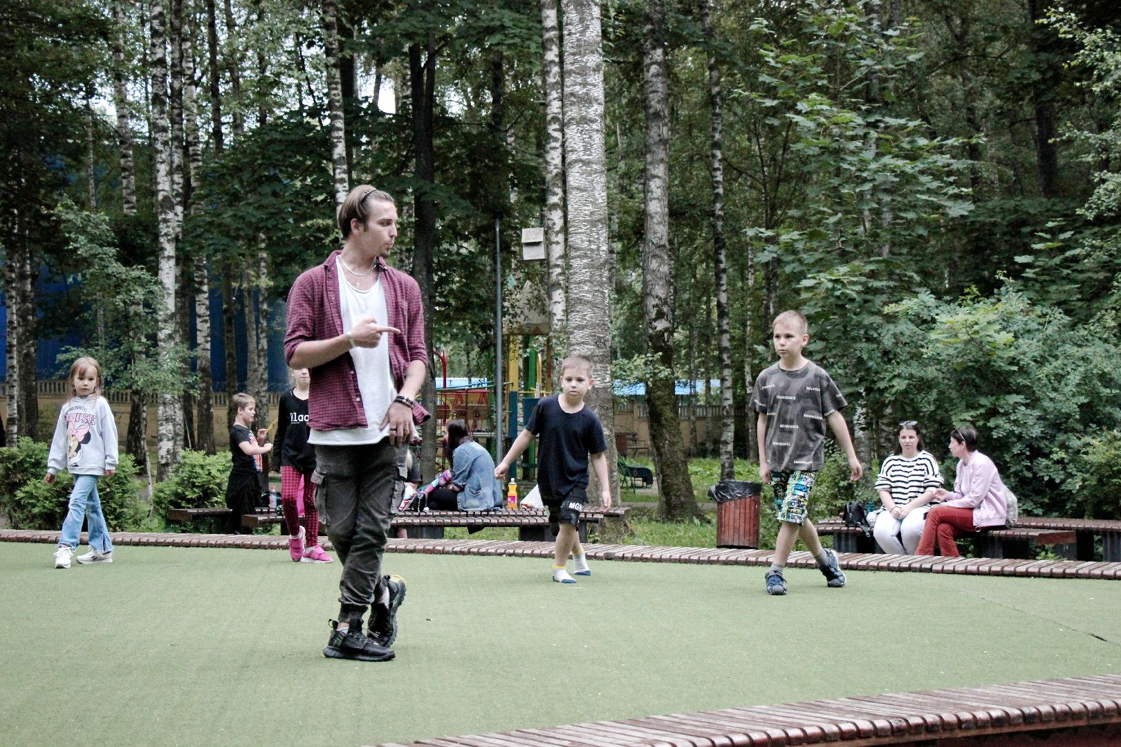 Лобня, парк, танцы