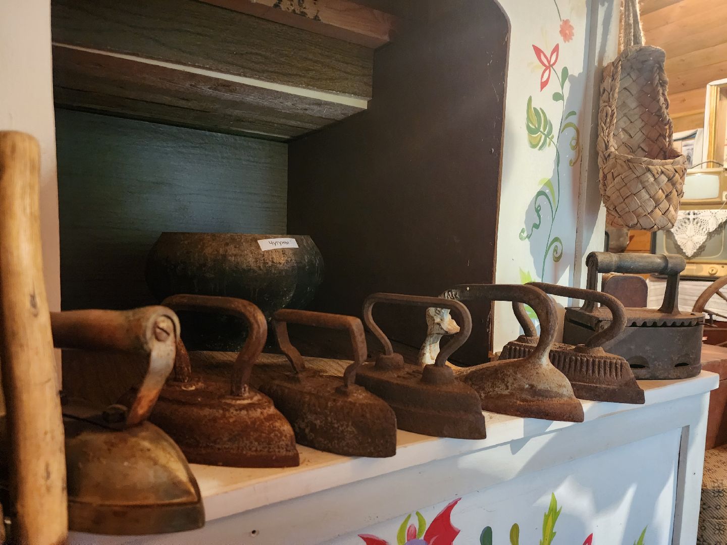 Серебряные Пруды, частная коллекция старины