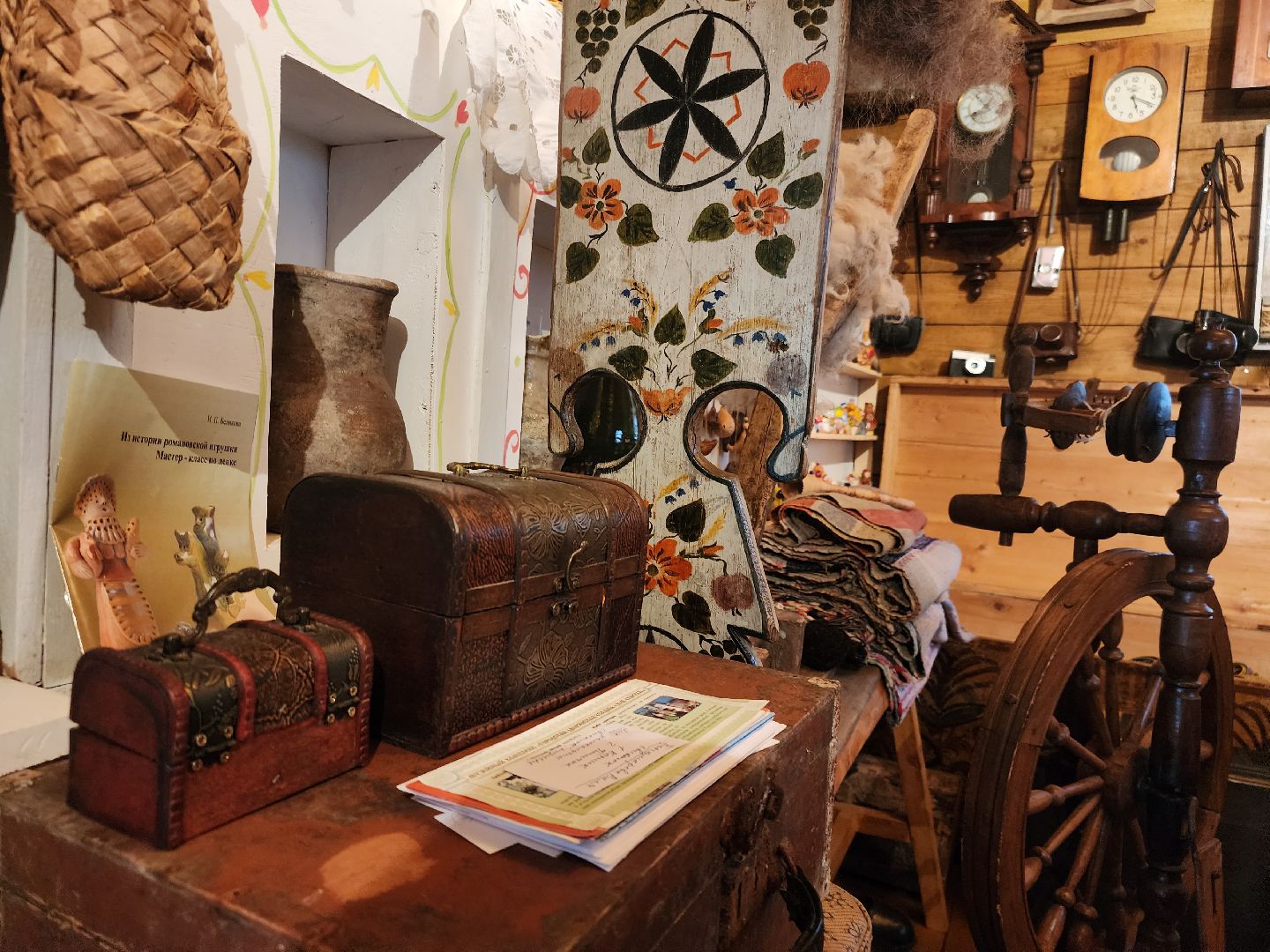 Серебряные Пруды, частная коллекция старины