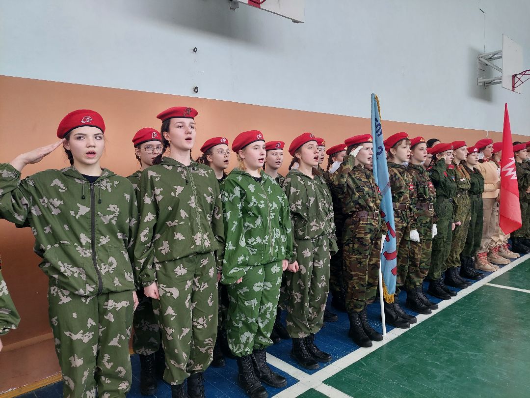 школьники, юнармия, игра, дети, Девушки в погонах, спорт