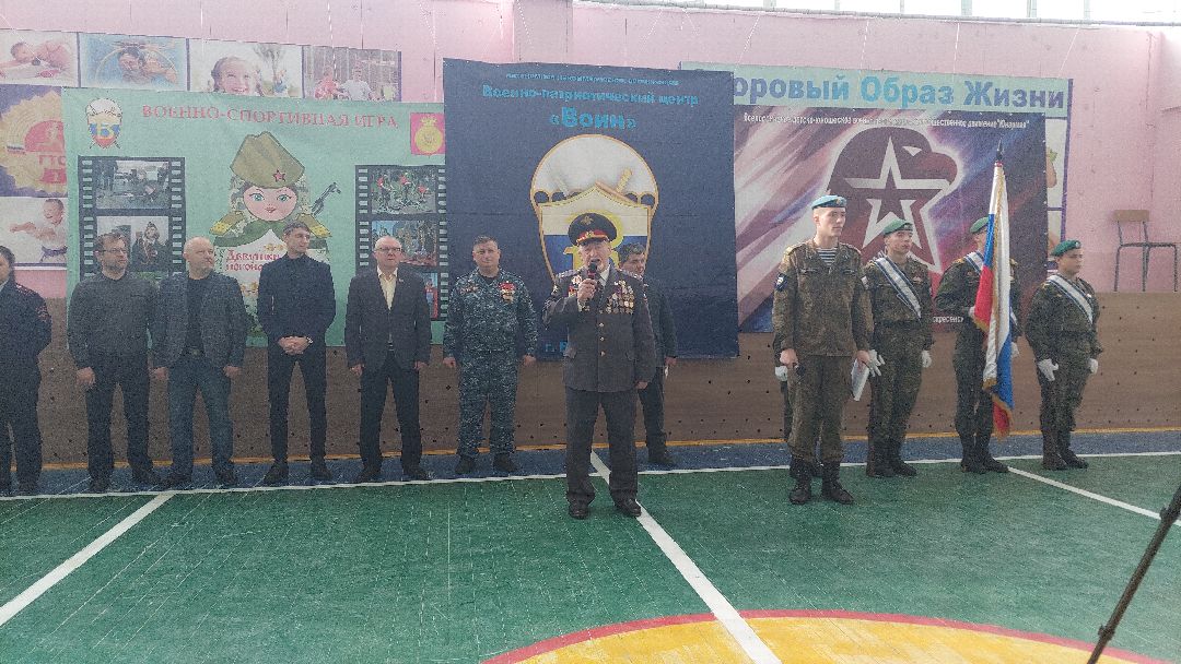 школьники, юнармия, игра, дети, Девушки в погонах, спорт