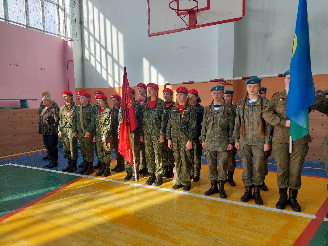 школьники, юнармия, игра, дети, Девушки в погонах, спорт