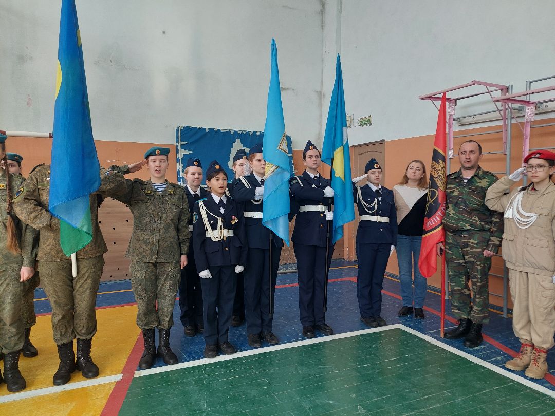 школьники, юнармия, игра, дети, Девушки в погонах, спорт