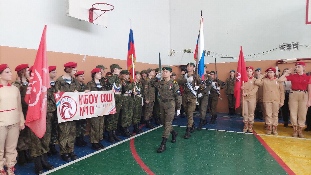 школьники, юнармия, игра, дети, Девушки в погонах, спорт