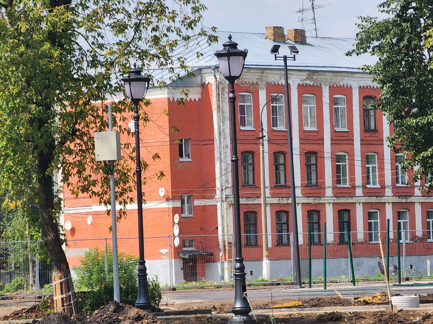 Павловский Посад, городской округ Павловский Посад, памятник, сквер, парк, люди, отдых, строительство, благоустройство