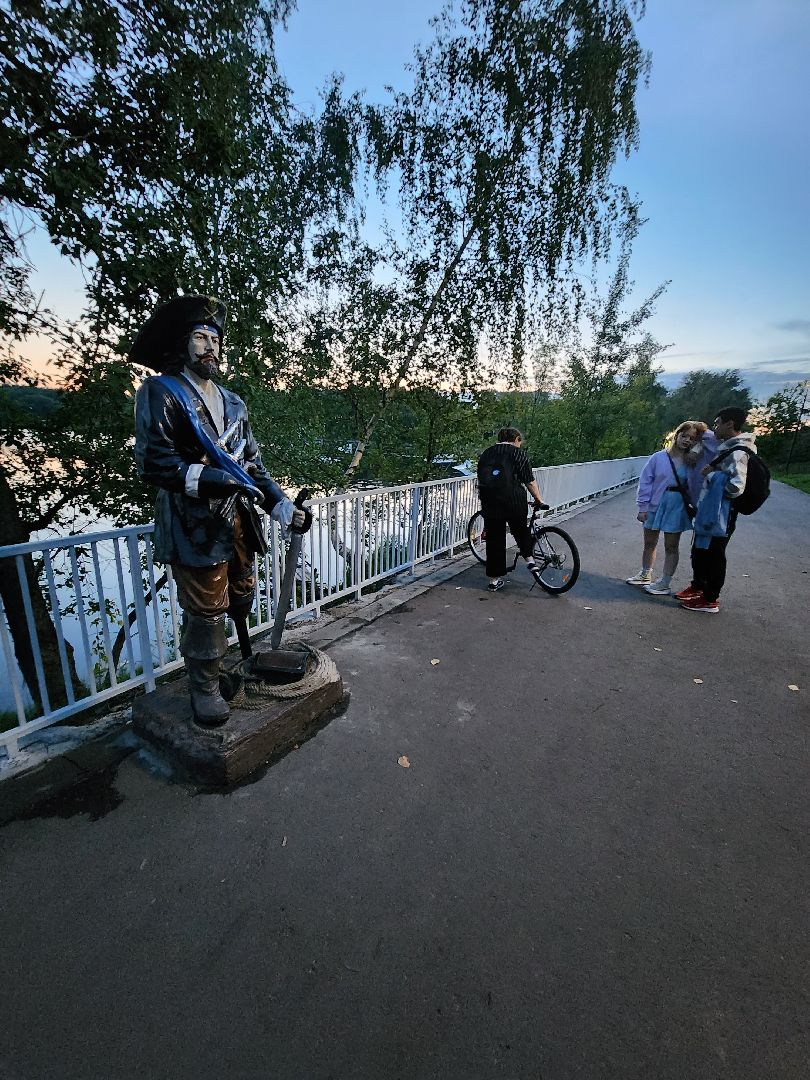 Долгопрудный, статуя, арт-обьект, пират, корсар