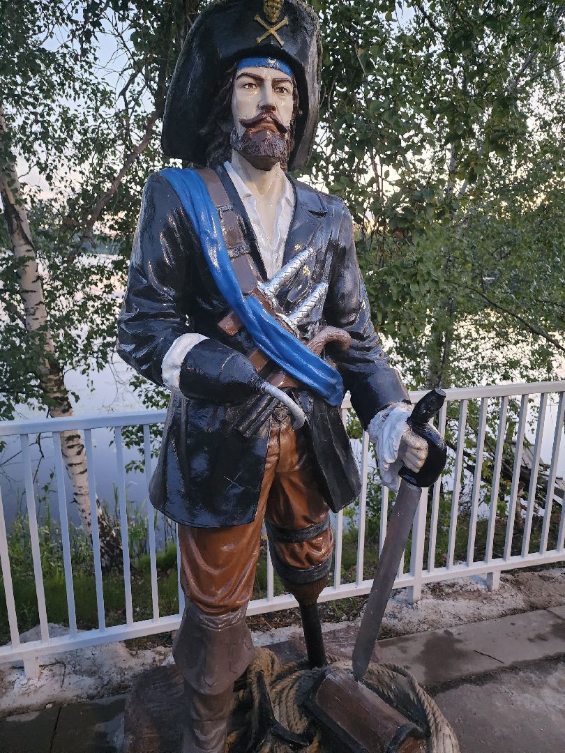 Долгопрудный, статуя, арт-обьект, пират, корсар