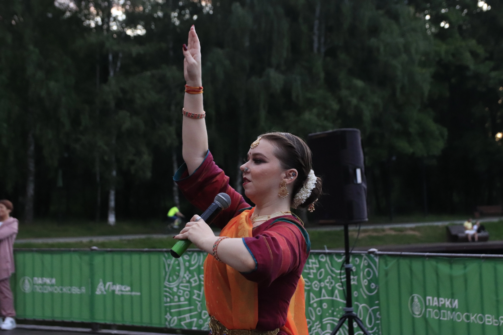 Культура, танцы, искусство,парки,лето в Подмосковье,восточные танцы