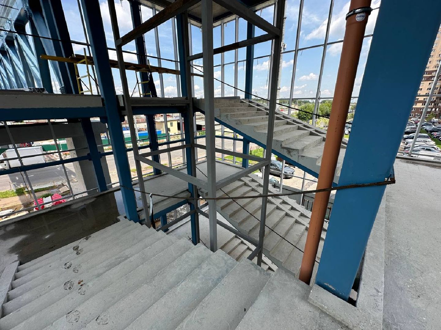 Реутов, строительство, переход, над землёй