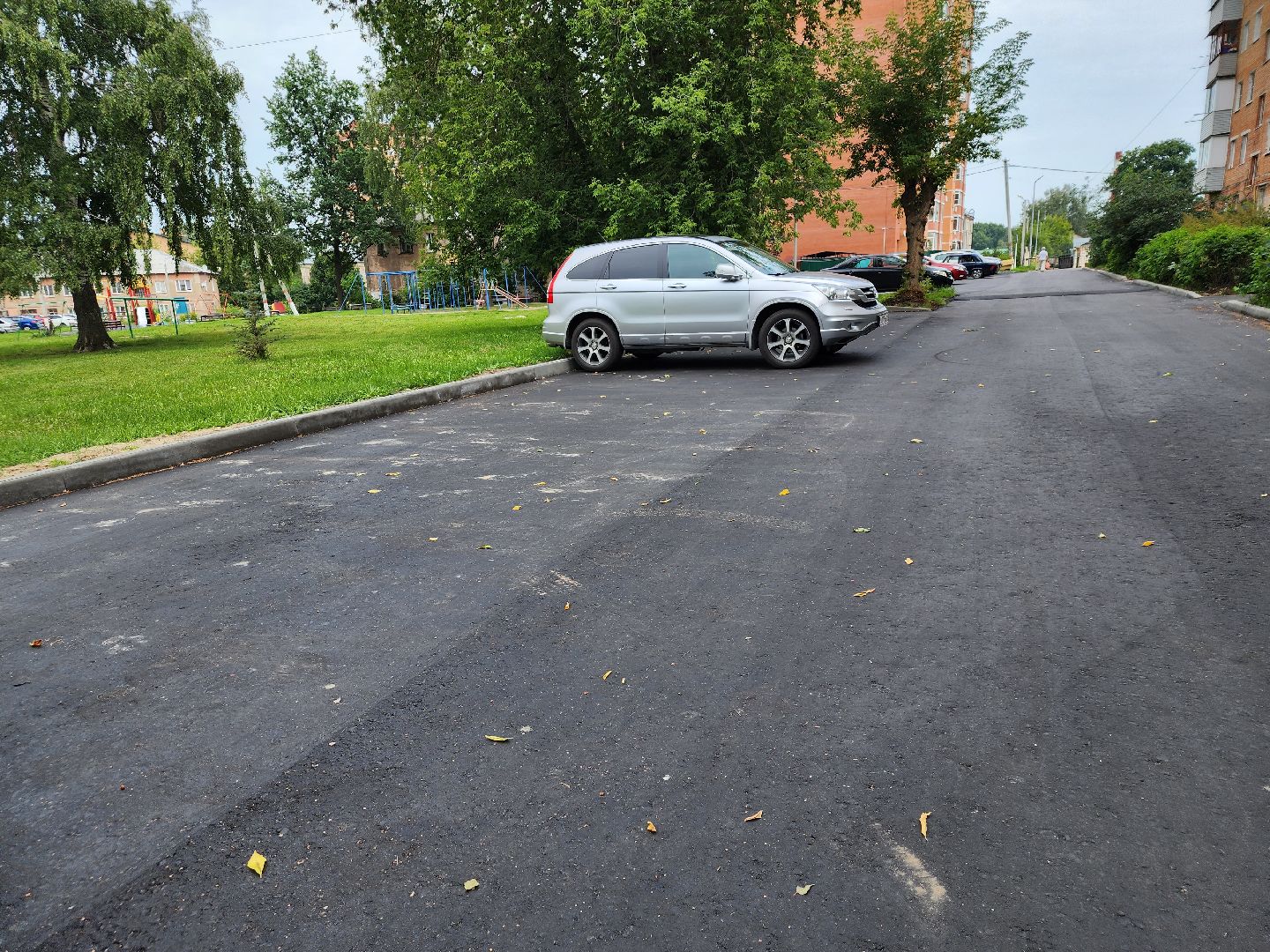 Павловский Посад, городской округ Павловский Посад, благоустройство, асфальт, дом, двор, жители