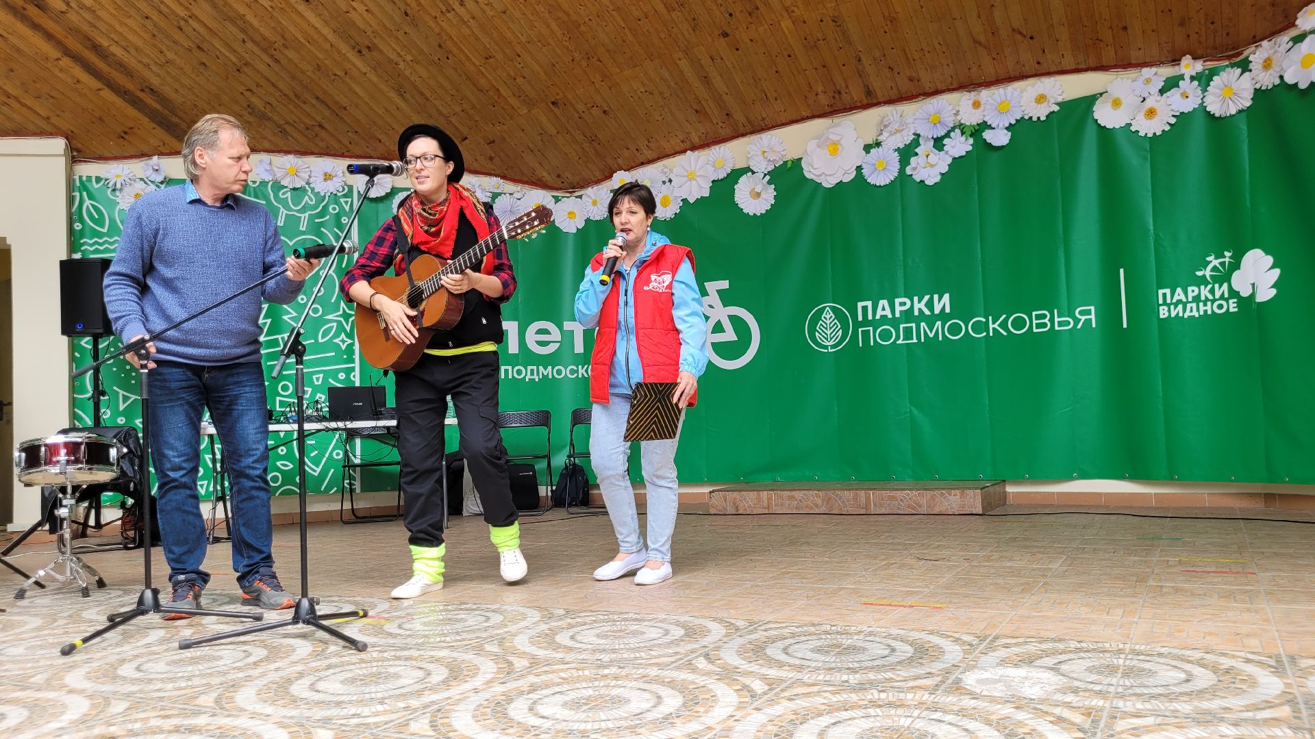 гитара; струны; музыка; видное; творчество