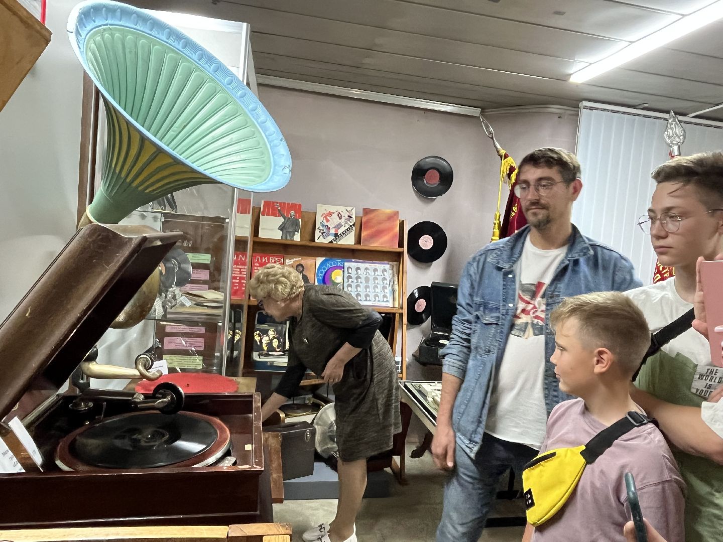 Наро-Фоминск, патефон, мелодия, грампластинка, Наро-Фоминский музей, Апрелевка