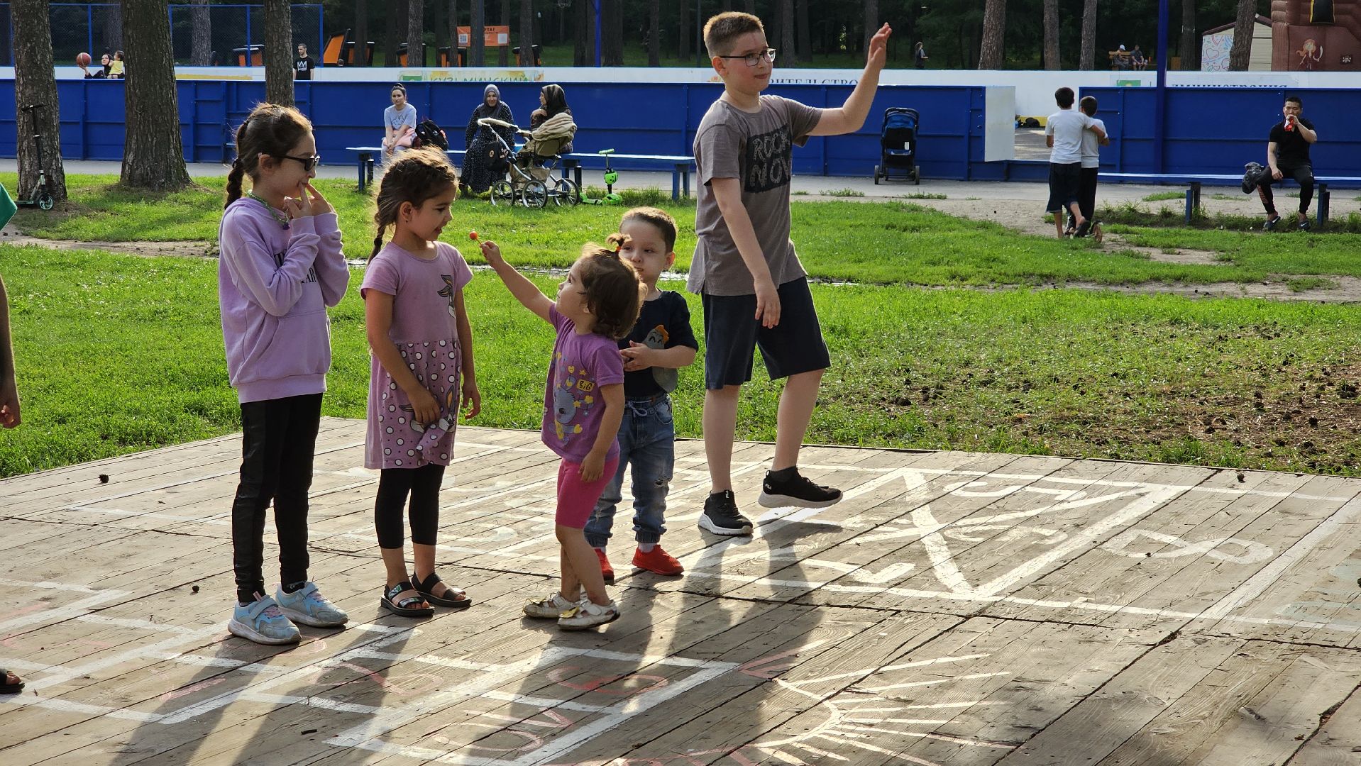 отдых, танцы, разминка, Кузьминский лесопарк