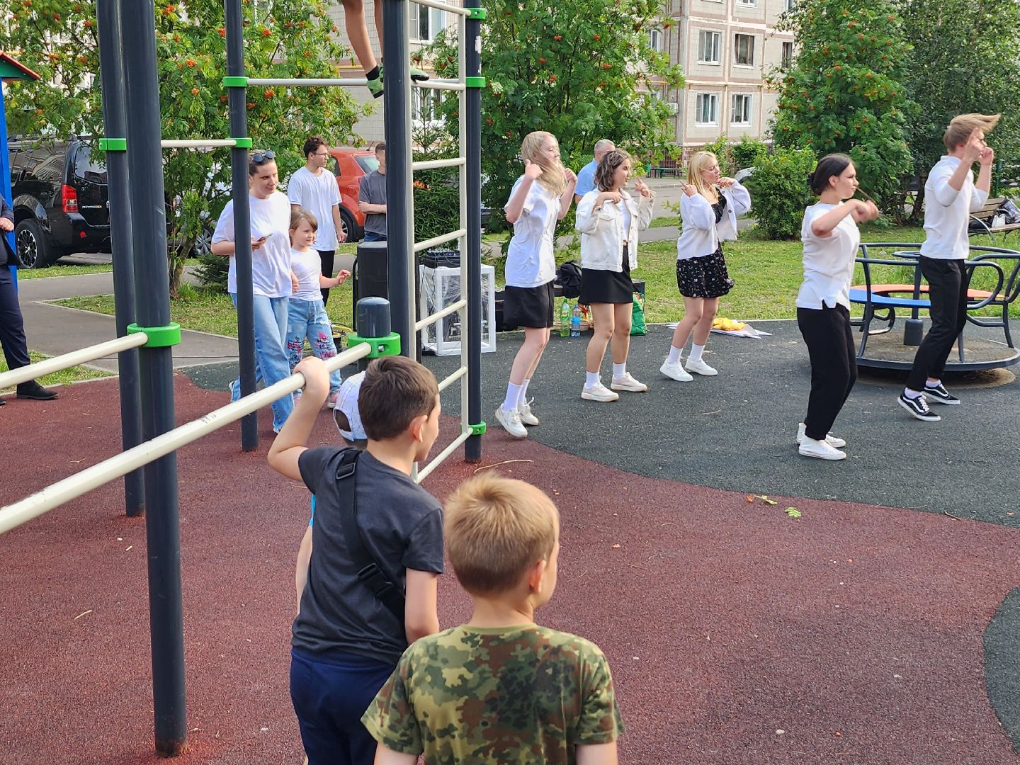 день двора, серпухов, мотозаводской проезд, улица юбилейная, двор, дети,