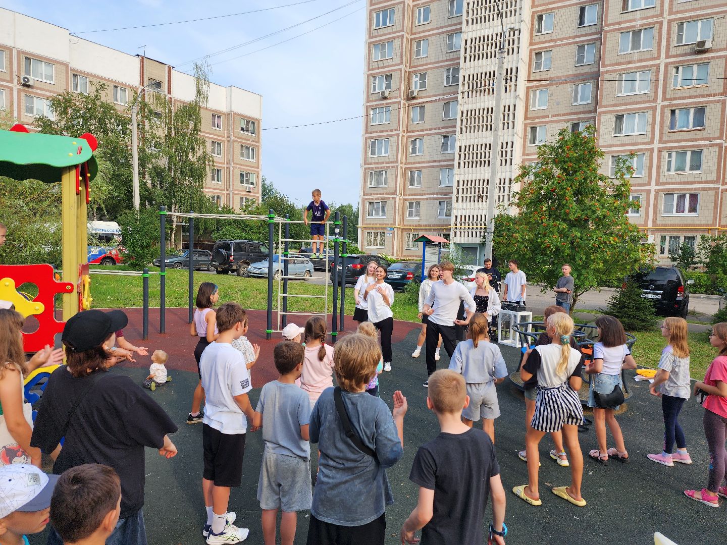 день двора, серпухов, мотозаводской проезд, улица юбилейная, двор, дети,