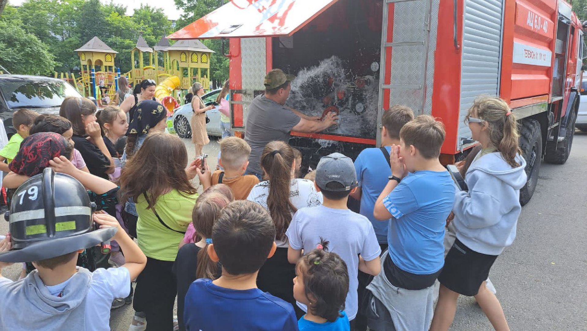 Чехов, праздник, ЖКХ, жители, двор, дети