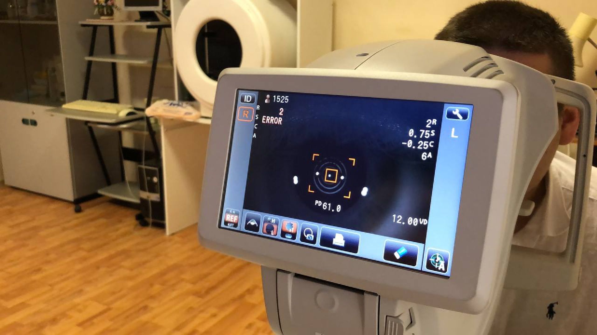 Руза, новое оборудование, офтальмолог, рефрактометр, пневмотонометр