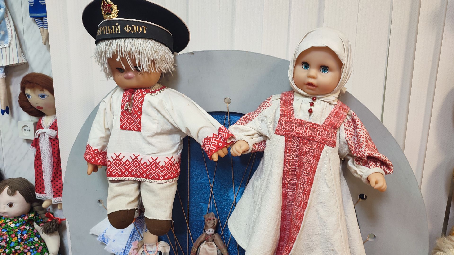 Кашира, музей кукол, барби, неваляшка, чебурашка