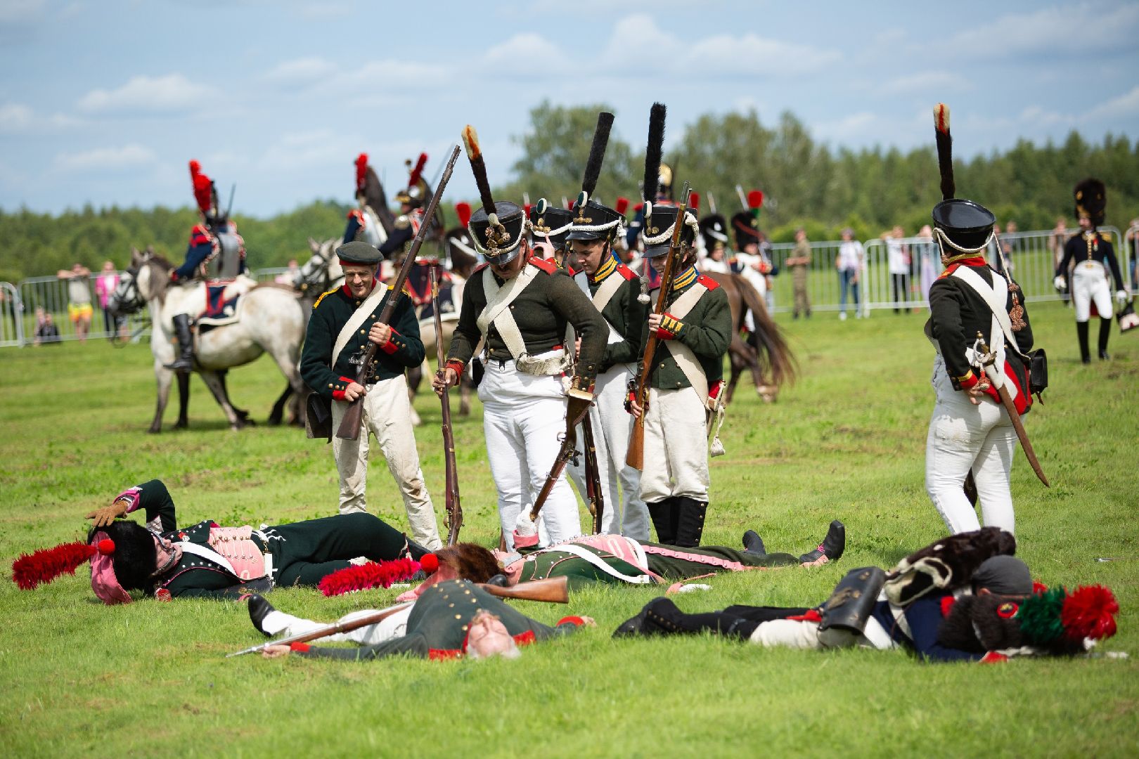 Можайск, Можайский городской округ, Подмосковье, фестиваль, партизаны, Бородинское поле, реконструкторы, Денис Давыдов, бой