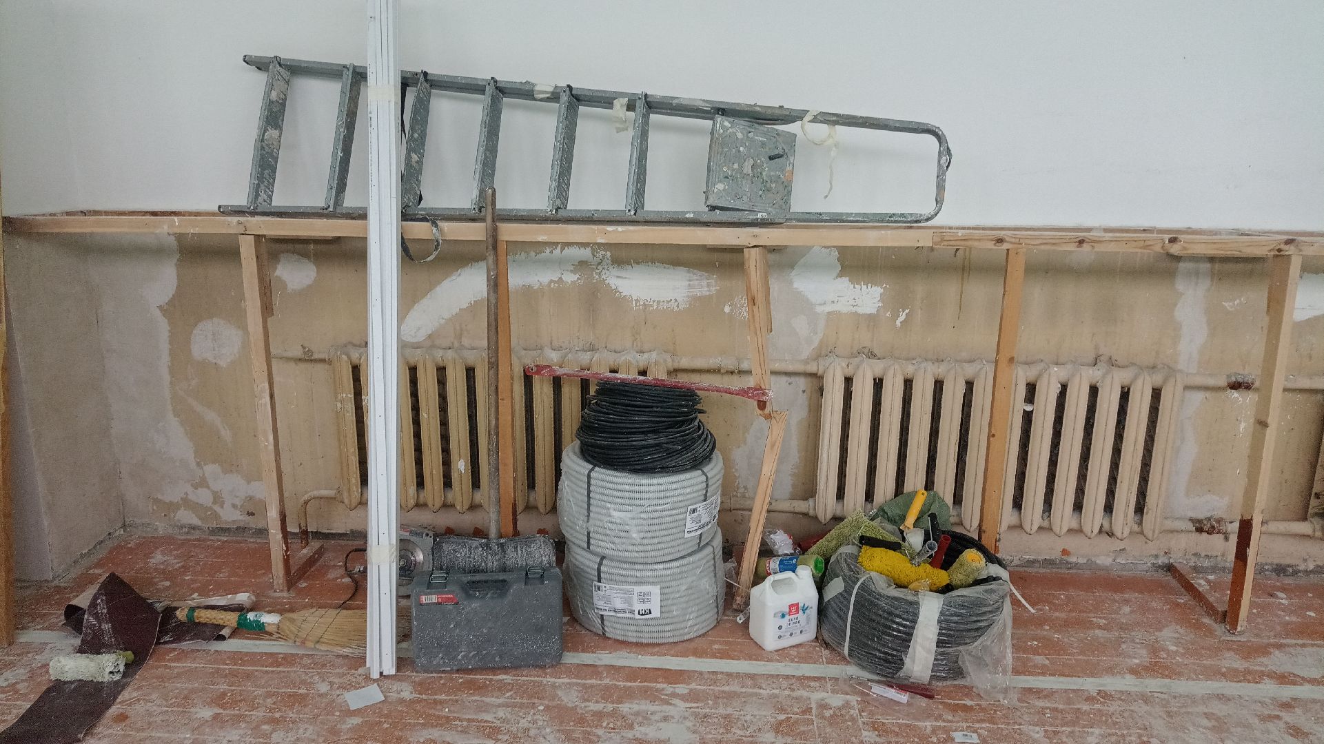 Реутов, образование, спортзал, ремонт, рабочие