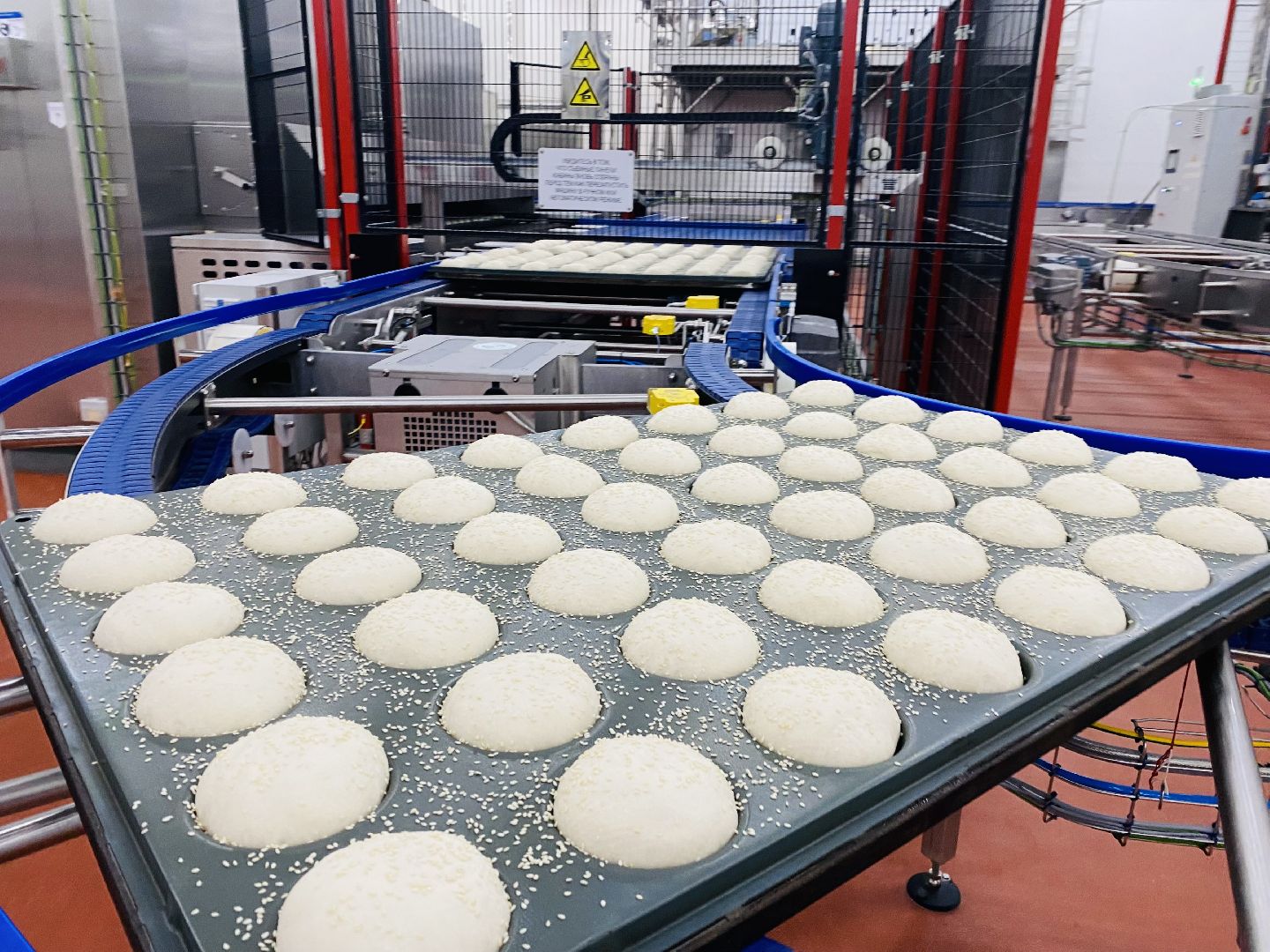 Домодедово, фабрика кухня, пищевая отрасль, пищевое производство, наладчик линий, вспомогательные процессы, карьера пакаря