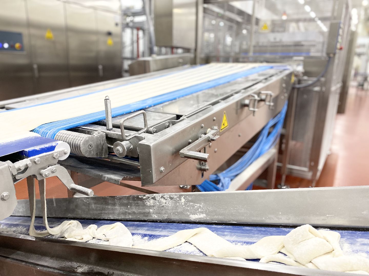 Домодедово, фабрика кухня, пищевая отрасль, пищевое производство, наладчик линий, вспомогательные процессы, карьера пакаря