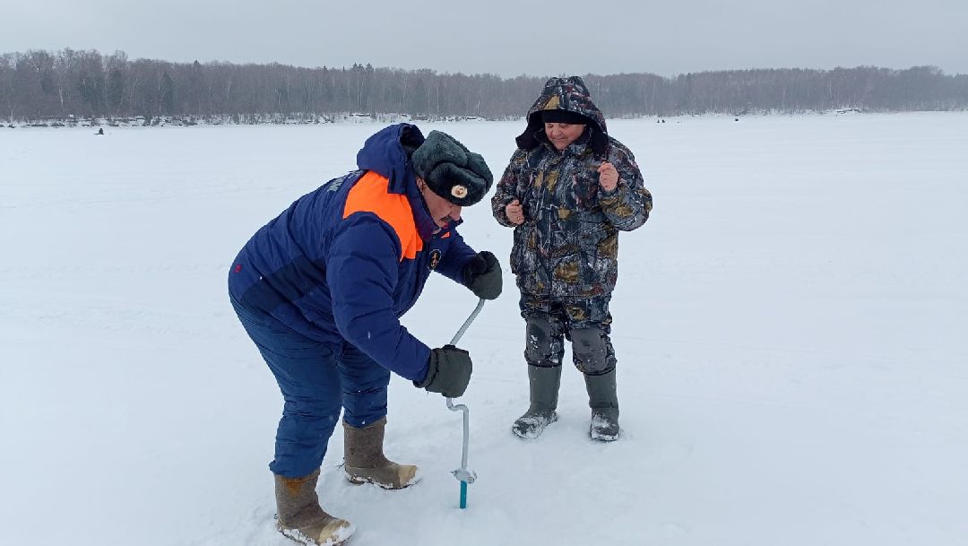 МЧС, спасатели, зимняя рыбалка, тонкий лед, Руза