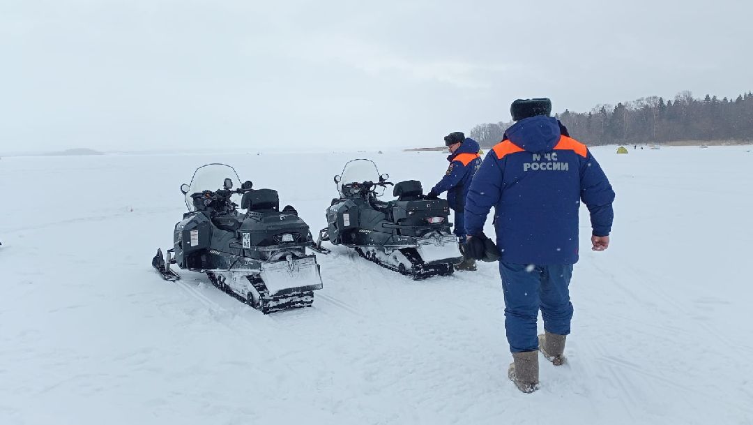 МЧС, спасатели, зимняя рыбалка, тонкий лед, Руза