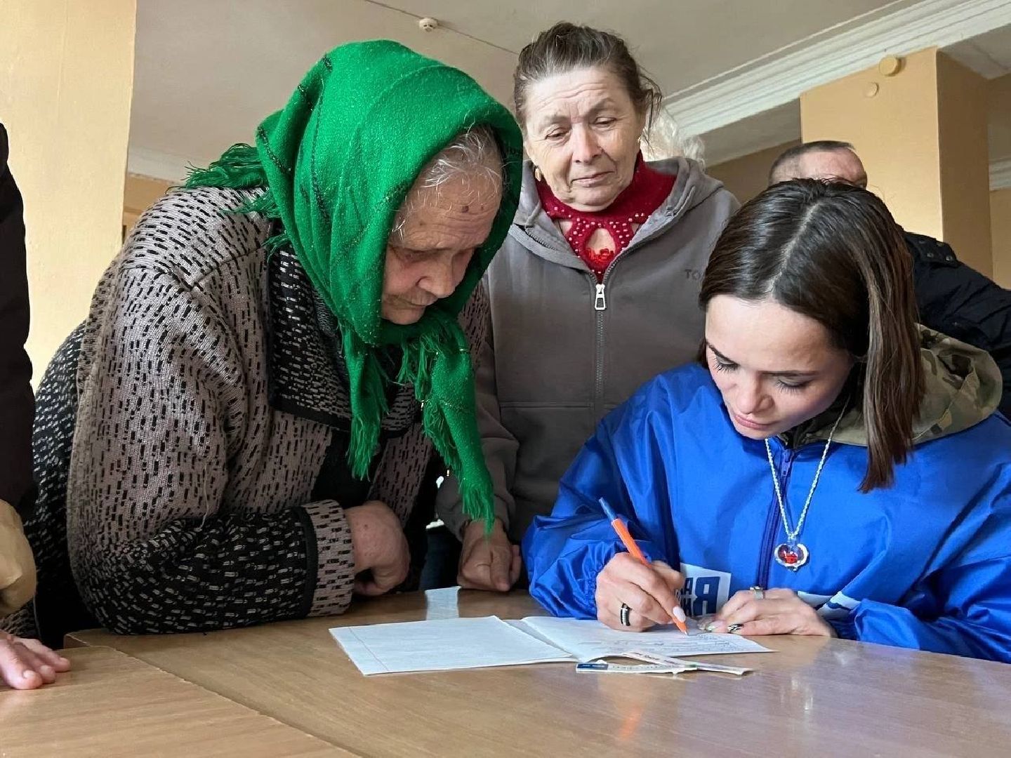 Молодая гвардия, гуманитарная помощь, ДНР, Лосино-Петровский, Подмосковье