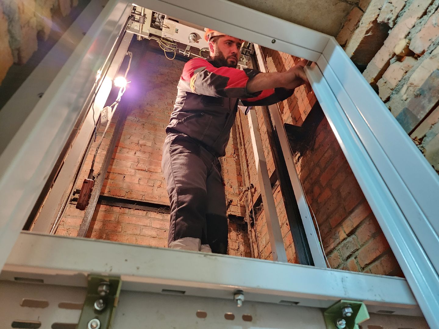 лифт, лифтостроительный завод, серпухов, жкх, ремонт, установка лифтов, улица фрунзе,