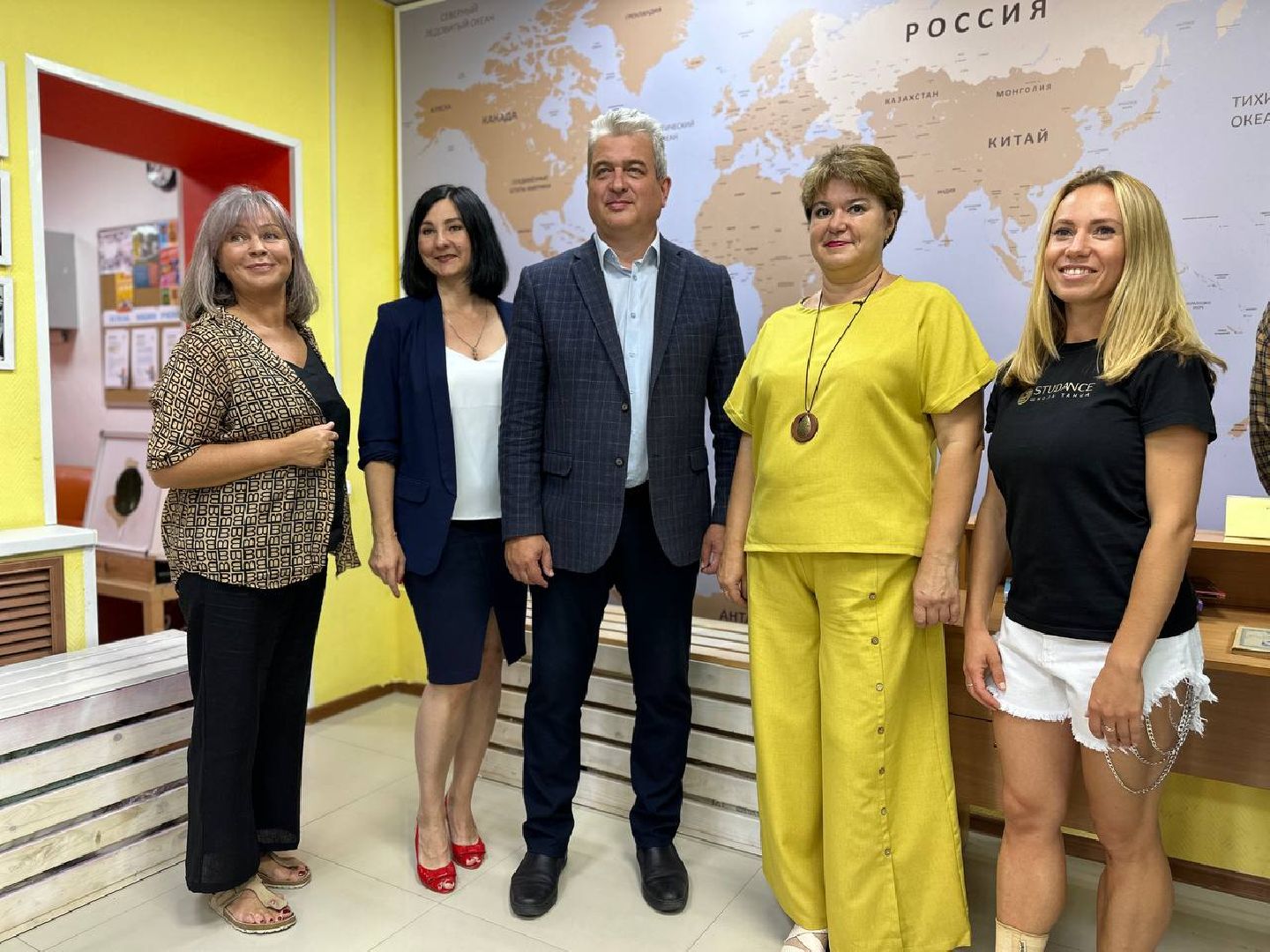 Реутов, библиотеки, культура, карта мира, русские имена