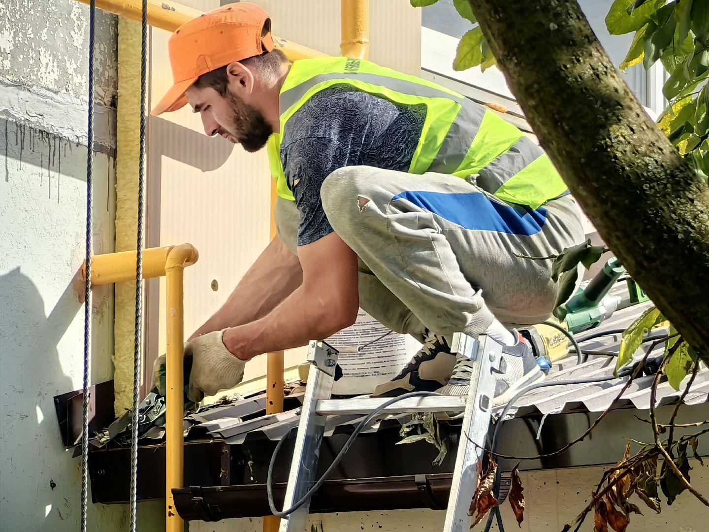 Капитальный ремонт, дом, бригада, монтажник, фасад