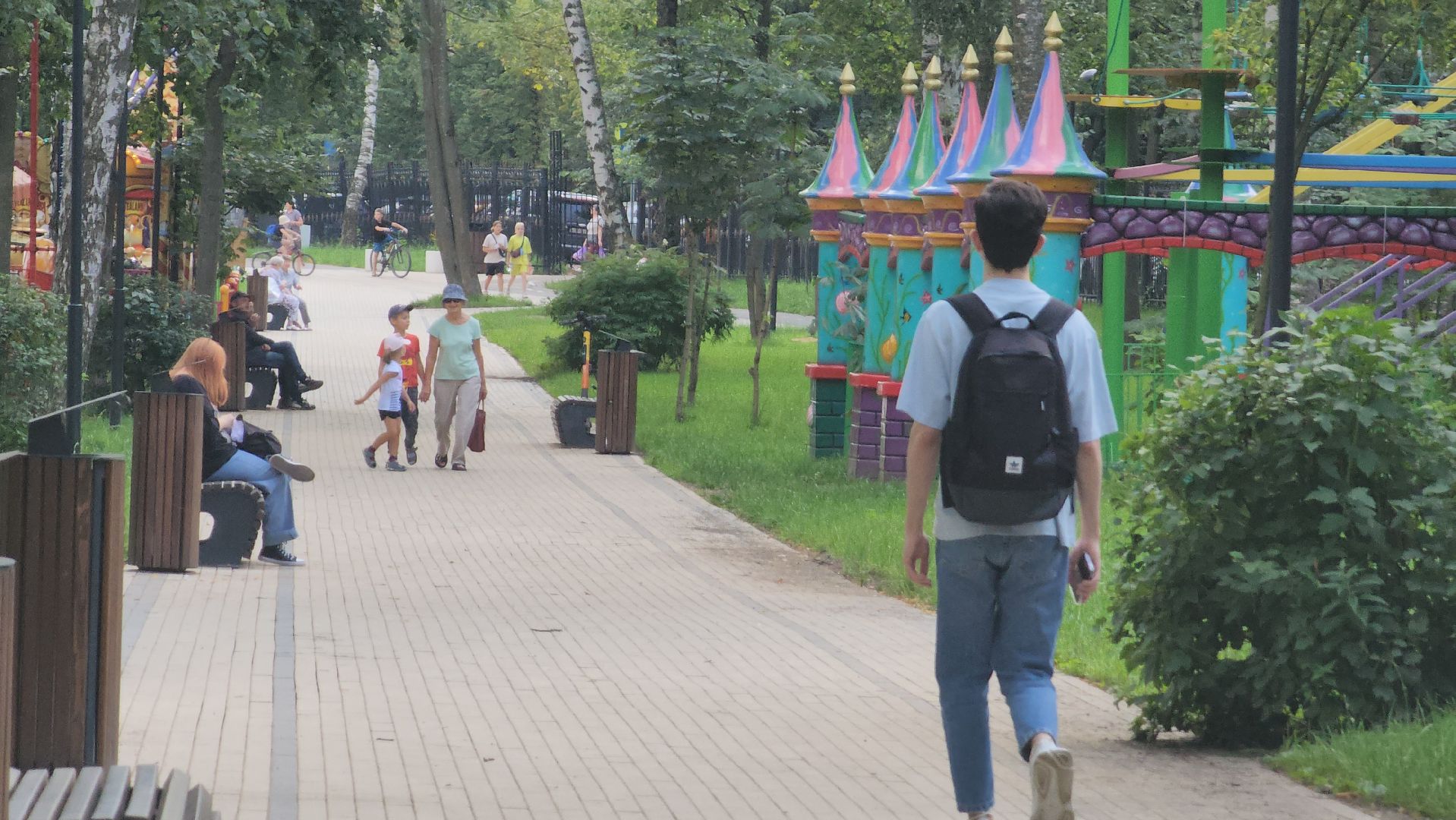 Пушкино, Пушкинский округ, парки Подмосковья, лето в Подмосковье, молодежь