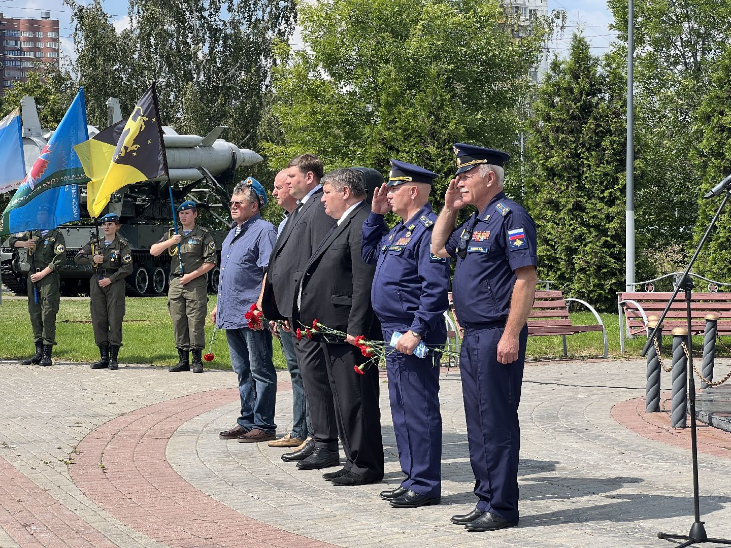 Химки, ВДВ, воздушно-десантные войска, монумент, возложение цветов