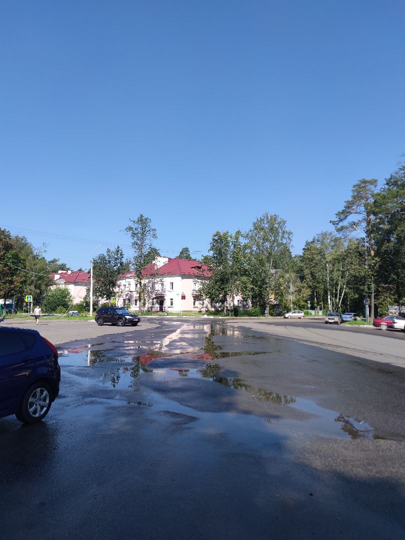 Поливальная машина, уборка города, Дубна