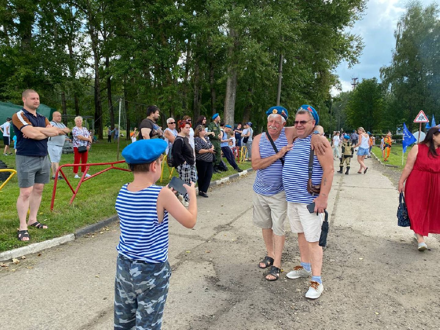 Чехов, ВДВ, аэроклуб ДОСААФ, Волосово, парашют