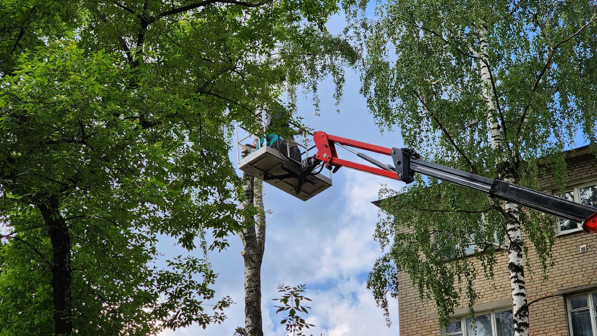 благоустройство, парковки, встречи с жителями,