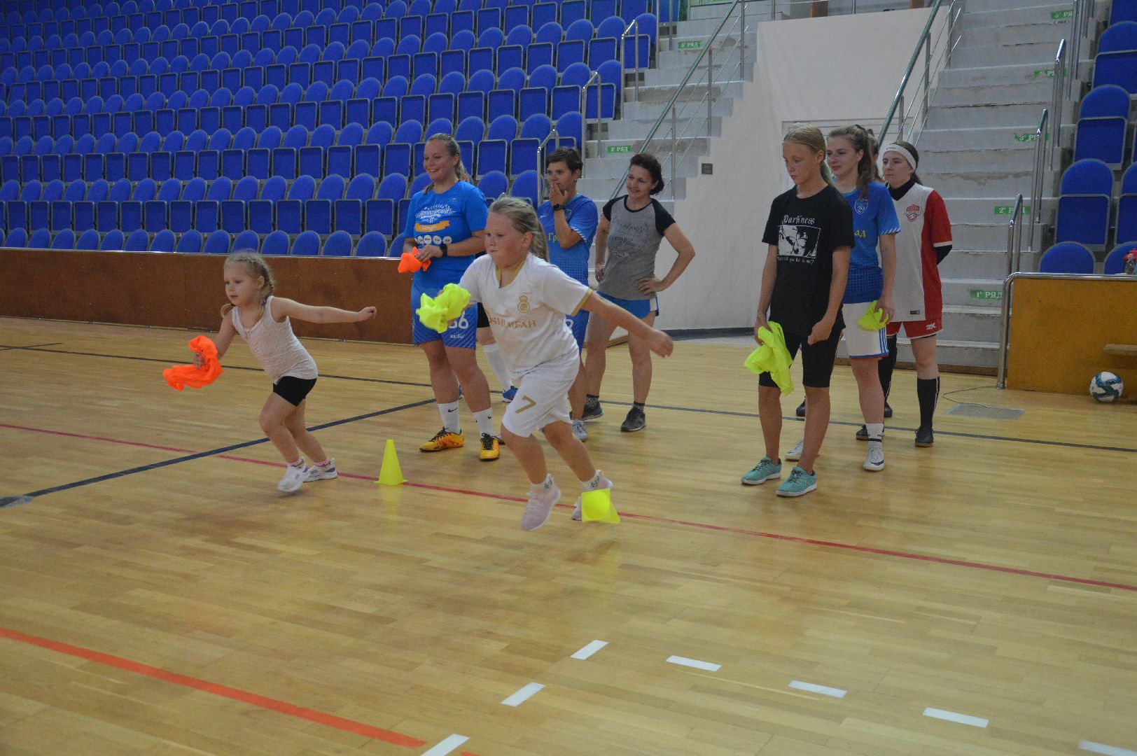 Шатура, женский футбол, тренировка, commanda, Shatura, women''''''''s football, training, the naked truth